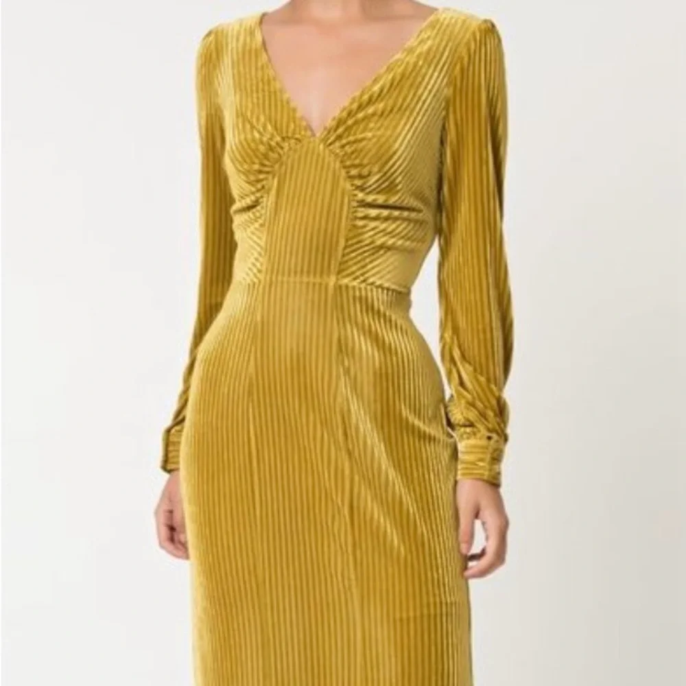 Voodoo Vixen Gold Edith Velvet Jewel Gown, Sz Large, 12 US - Picture 2 of 7